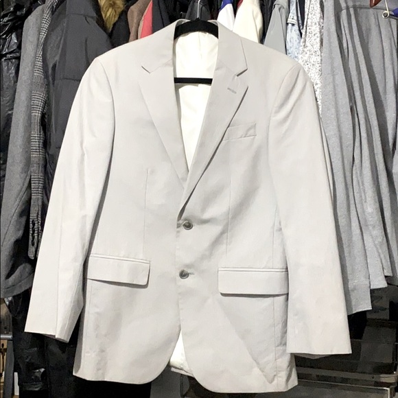 Kenneth Cole suite - Picture 1 of 2